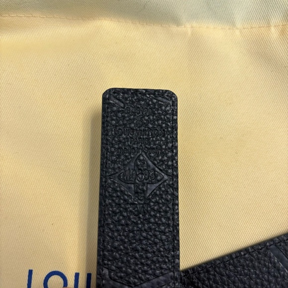 Louis Vuitton Wild At Heart Black Belt - Picture 2 of 6